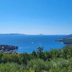 公寓 Partial Sea & View By Interhome